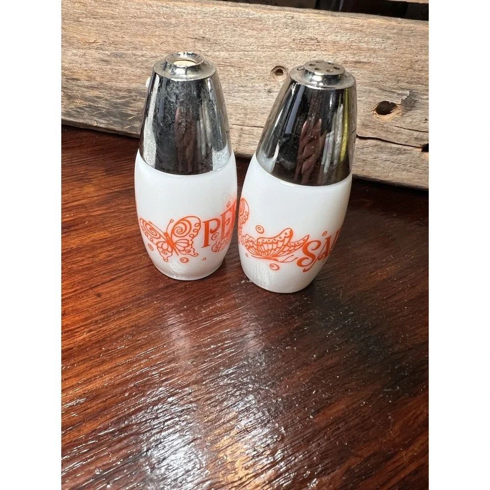 Vtg Westinghouse Milk Glass Salt Pepper Shaker Orange Butterflies Groovy Kitschy